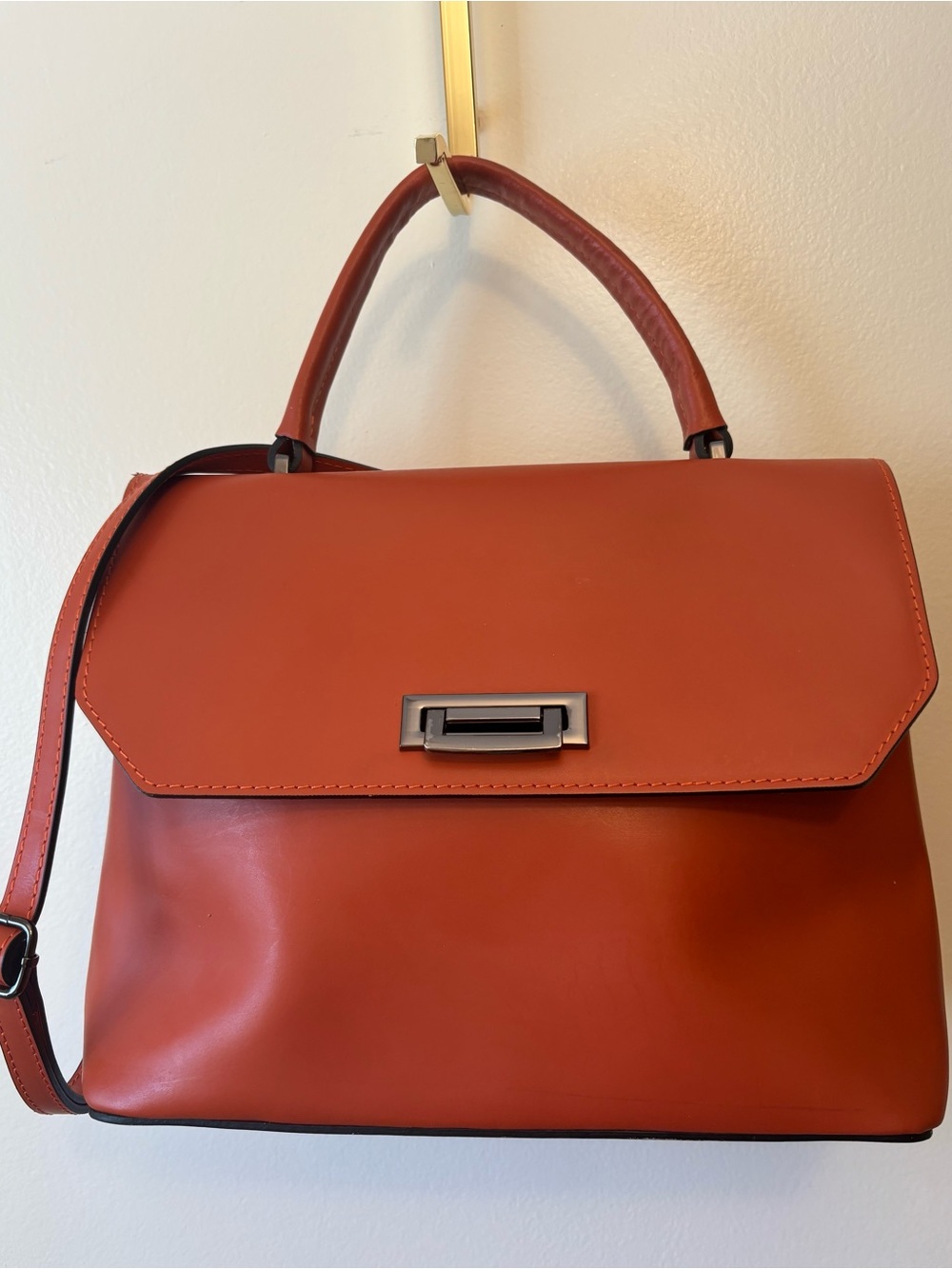 Excellent pre-owned Luna Ferracuti Shoulder Bag in Burnt Orange w/free 🎁